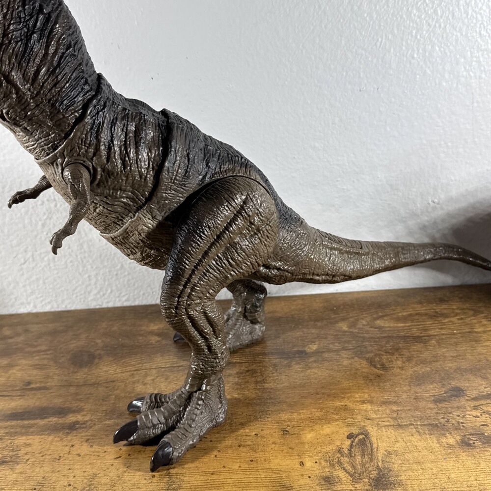 Jurassic World Tyrannosaurus Dominion Thrash n Devour Rex with Sound DNA TAB - Picture 8 of 12